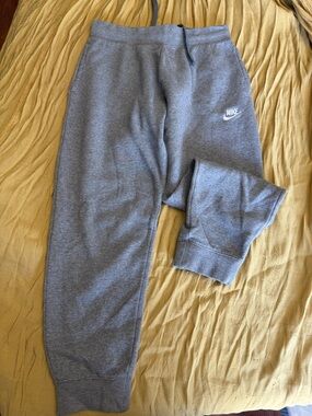 Nike Kids Heather Gray Jogger Sweatpants